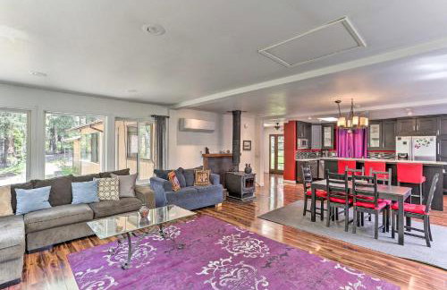 Vibrant Weaverville Escape with Deck and Creek! - Foto 7