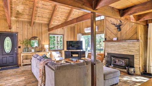 Near Trails Cabin with 2-Level Deck in Twain Harte - Photo 5