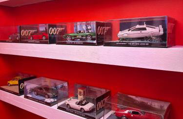 The Secret Agent Apartment - Brought to you by Coastline Retreats - Brand New - 2 mins walk to Beach - Childrens play den - Pool Table - Time Crisis Arcade Machine - Foto 29