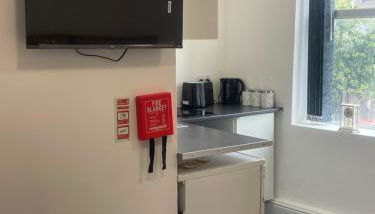 studio apartment with small kitchen and bathroom - Foto 3