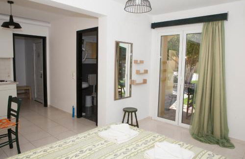 Sandy Beach Villas and Apartments - Photo 34