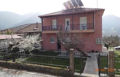 ΥΠΕΡΟΧΟ ΣΠΙΤΙ ΜΕ ΘΕΑ ΣΤΟ ΝΕΟ ΔΕΡΜΑΤΙ Karpenisi - Photo 16