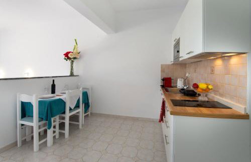Niko's and Nora's Studios - Foto 14