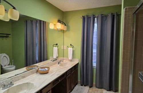 6BR in Suburban area close to Freeway and Galeria - Foto 43