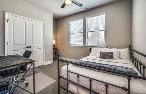 Beautiful 3 story luxury home close to the fun! - Foto 8