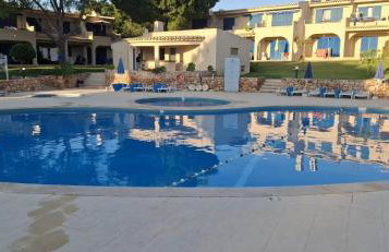 Modern 1BR Apartment with Pool & Balcony - Foto 40