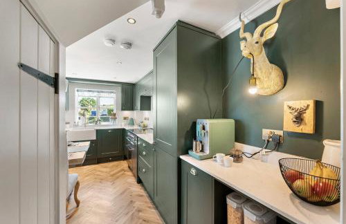 Gorgeous 3 Bedroom, 225 year old cottage - Foto 17