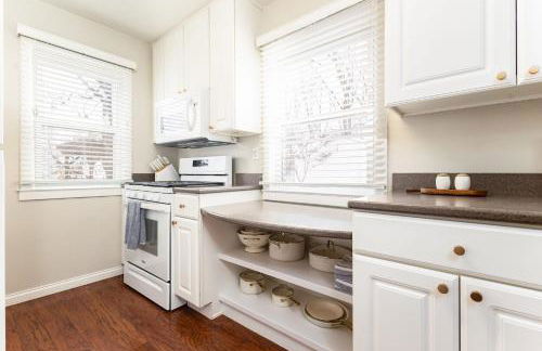 Emerald Clove - 3BR, 1Bath House- 1 mile from ND - Foto 3