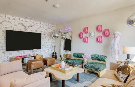 36 Guests on Music Row Bachelorette Suites Glam Room 5 Minutes to Downtown - Foto 2