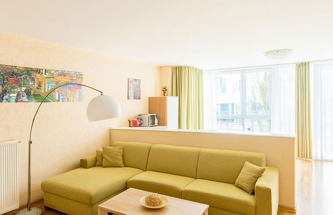 Apartments Atomis Hotel Düsseldorf City - Photo 4