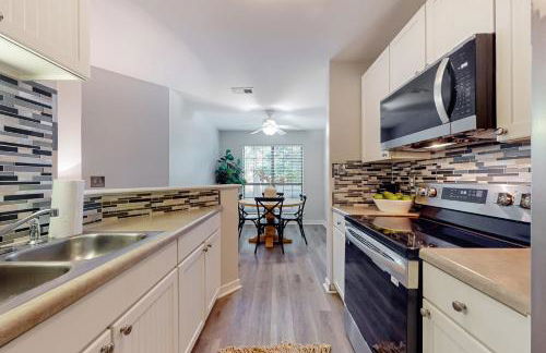 Sandpiper Cottage - 30 Day Rental - Photo 10