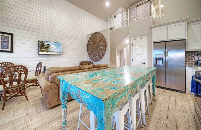 Sleeps 28 2 Homes w/ Boat Dock & Waterfront Pool Laguna Village Haven - Foto 9