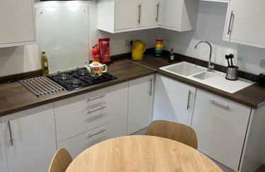 Charming Victorian Terrace, South Belfast - Foto 51