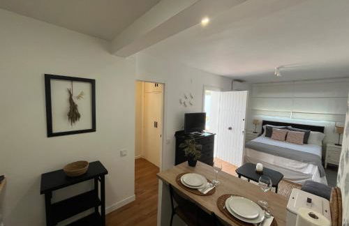 Estudio a 10 minutos del Puerto Banus - Photo 18