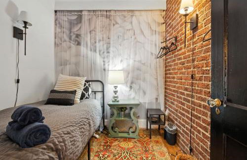 Stylish 4BR Getaway Sleeps 8 Prime Raleigh Location - Foto 19