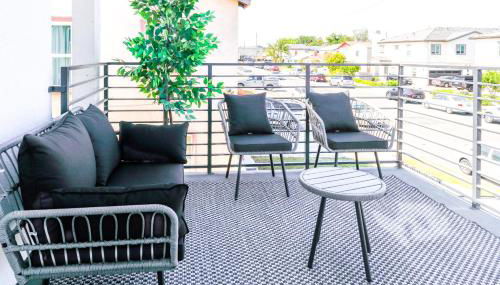 Cozy Luxe Unit Near Disneyland - Sleeps up to 10! EV Friendly & King Bed - Foto 5