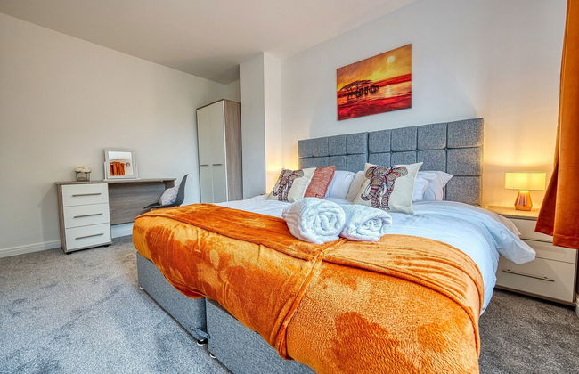 Modern 3 Bedroom 2 Bath Hse with Parking - Foto 10