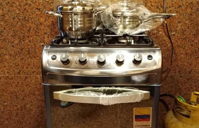 Madre Nuestra - Photo 20