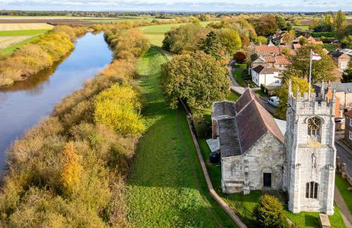 Ouse View House, Historic House with Log Burner and Countryside Views Near York - Foto 23