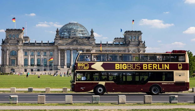 Pass by the Reichstag