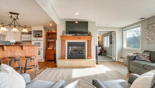 Cozy Table Rock Lake Boathouse with Pool Access - Foto 4