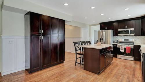 Massive 6 bedroom in a great area - Foto 3