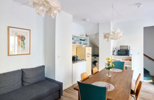 Beautiful Backyard Remise - Photo 8