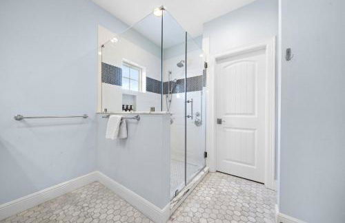 Large, Beautiful Home Close to the Beach - Foto 47