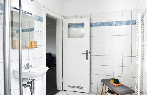 Deluxe! Hbf-Nähe mit Kingsize-Bett, 65 m2 - Photo 17