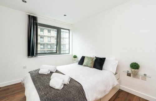 Direct Tube Links to Central London , Walk to Station one bedroom flat in Greater London, ID required - Foto 1