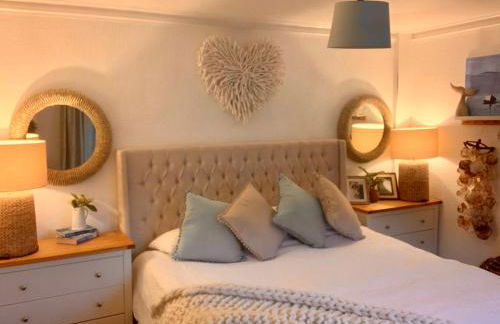 Romantic luxury Cottage right next to the ocean - Photo 10