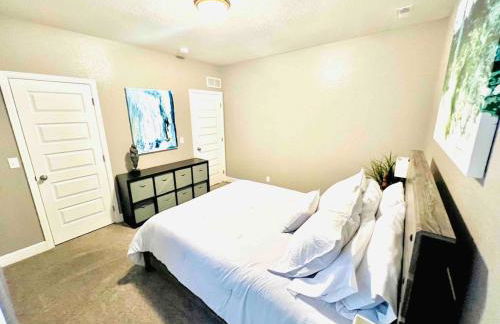 Entire Fully Equipped Basement Guest Apartment Home - Foto 3