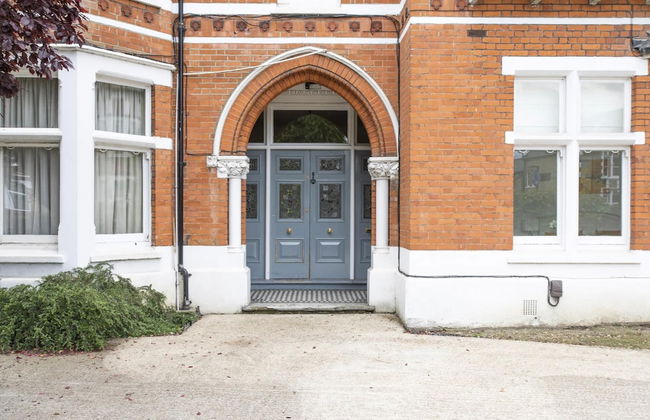 4-bed Flat in West London, Sleeps 8, 8 min to Tube - Foto 31