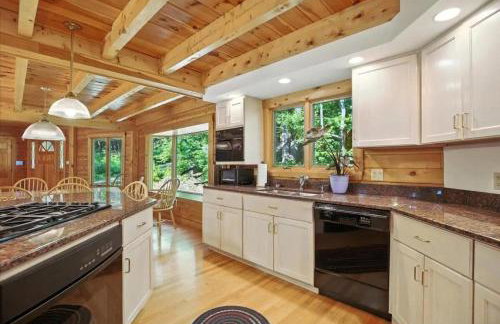 Lakefront Log Home on Huge Lake in Private Cove - Foto 41