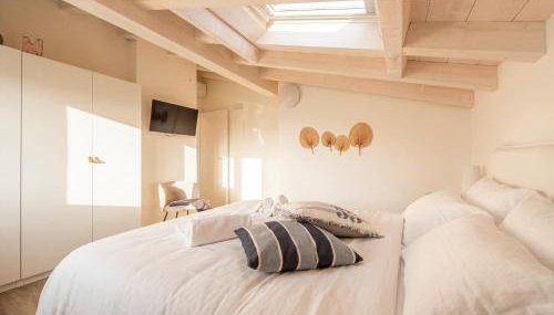 PENTHOUSE ISEO LAKE VIEW - Free Wi-Fi and Private Parking Included - Foto 5, wardrobe