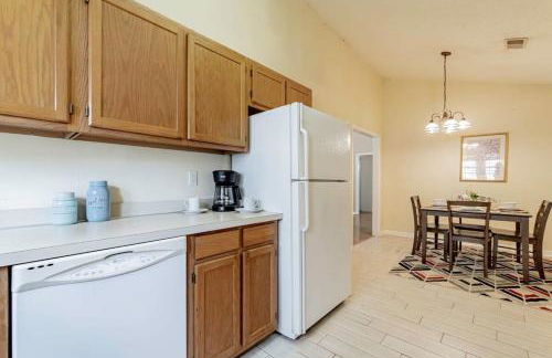 Aerie Oaks Cottage-5min to Lake, 20min to Columbia - Foto 19