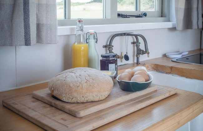 Haven View - 1 Bed Shepherds Hut - St Ishmael's - Foto 17