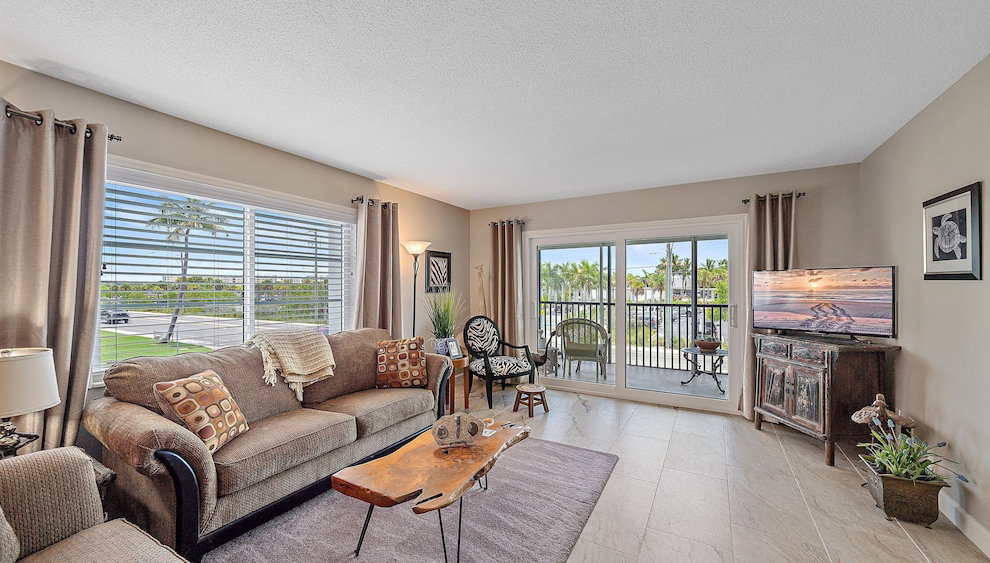 Salty Soldi 2 Bedroom Condo by RedAwning - Foto 1, Imagen principal