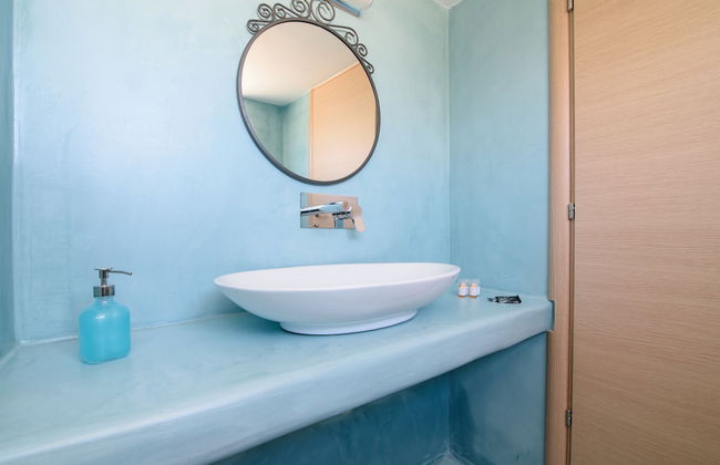 Villa George Santorini - Photo 23