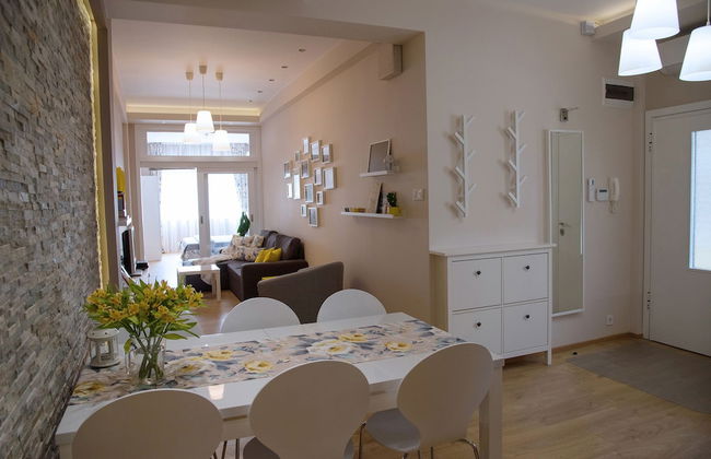 The North Tower Apartment - Photo 11