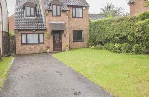 6 Bedroom House For Corporate Stays in Corby Suitable for Nightshift Workers - Foto 5