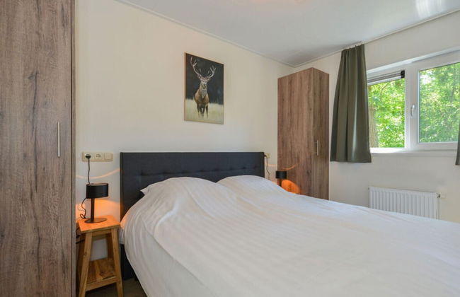 Pavilion 6 People With Storage Space - Photo 3