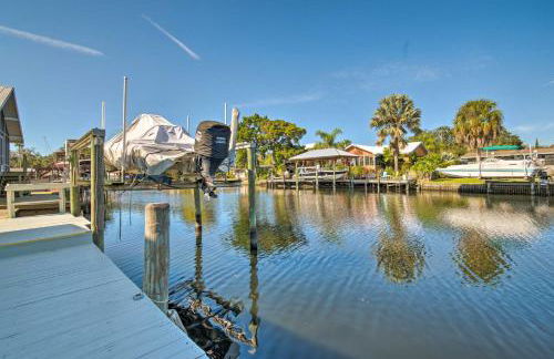 Boat Dock and Porch Riverfront Retreat in Homosassa - Photo 17