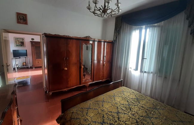 Captivating 1-bed Apartment in Gerano - Photo 3