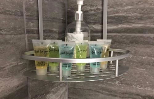 A Bright and Spacious Gem - Foto 12