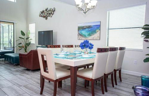 Luxury 5Bd w Jacuzzi Pool Near Disney 5528 - Foto 20