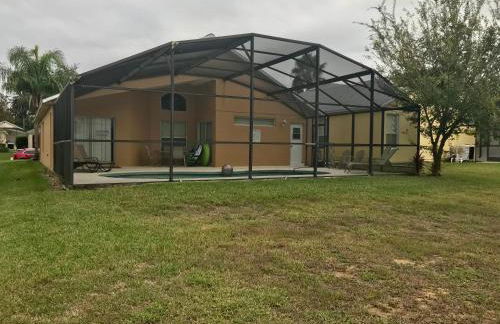 Queenie's Palace - Photo 21