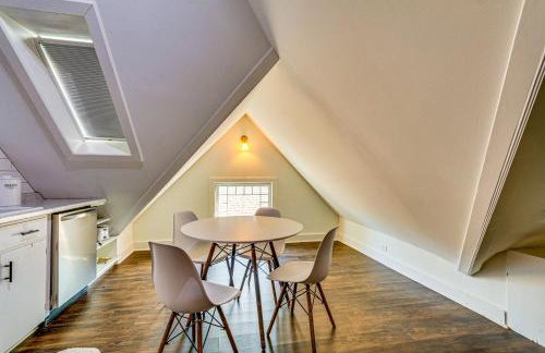 Walk to Main St Eclectic Gem in Little Rock - Photo 5