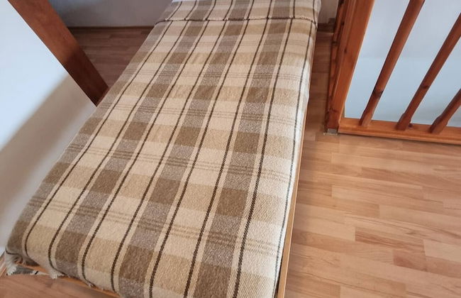 1 Bed Homey Two Floor Apartment - 200mbps Wi-fi! - Photo 5