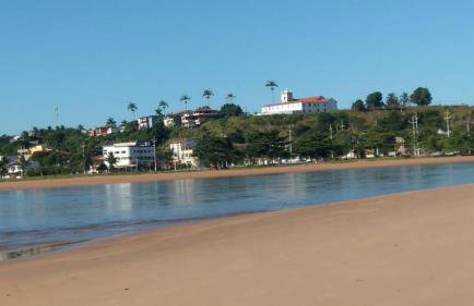 Sobrado estiloso a 100 metros da praia - Foto 3